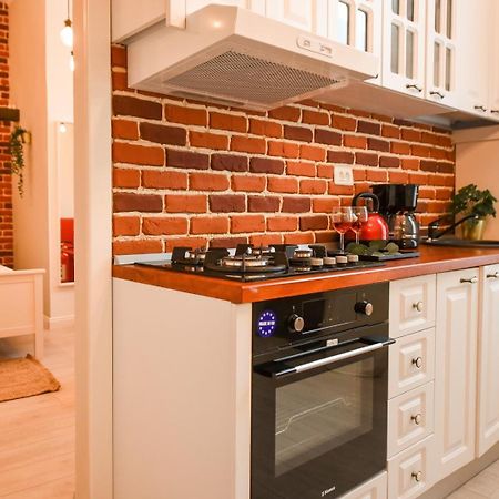 Elegant Studio - Urban Escape In Бухарест Экстерьер фото