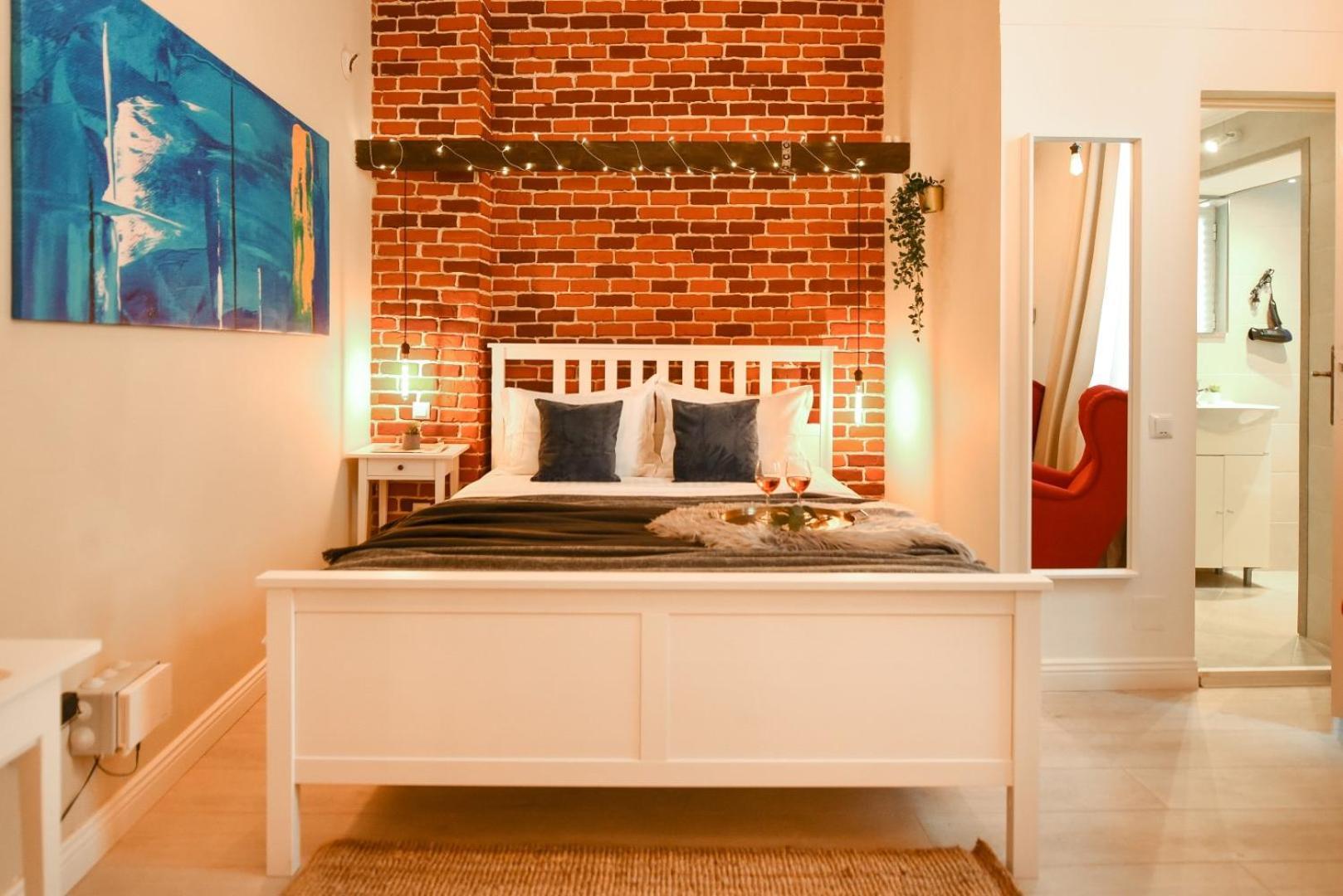 Elegant Studio - Urban Escape In Бухарест Экстерьер фото